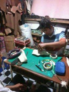 Kursus Membuat Sepatu Kulit Pria Kursus Membuat Sepatu Kulit Pria