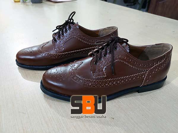 sepatu oxford